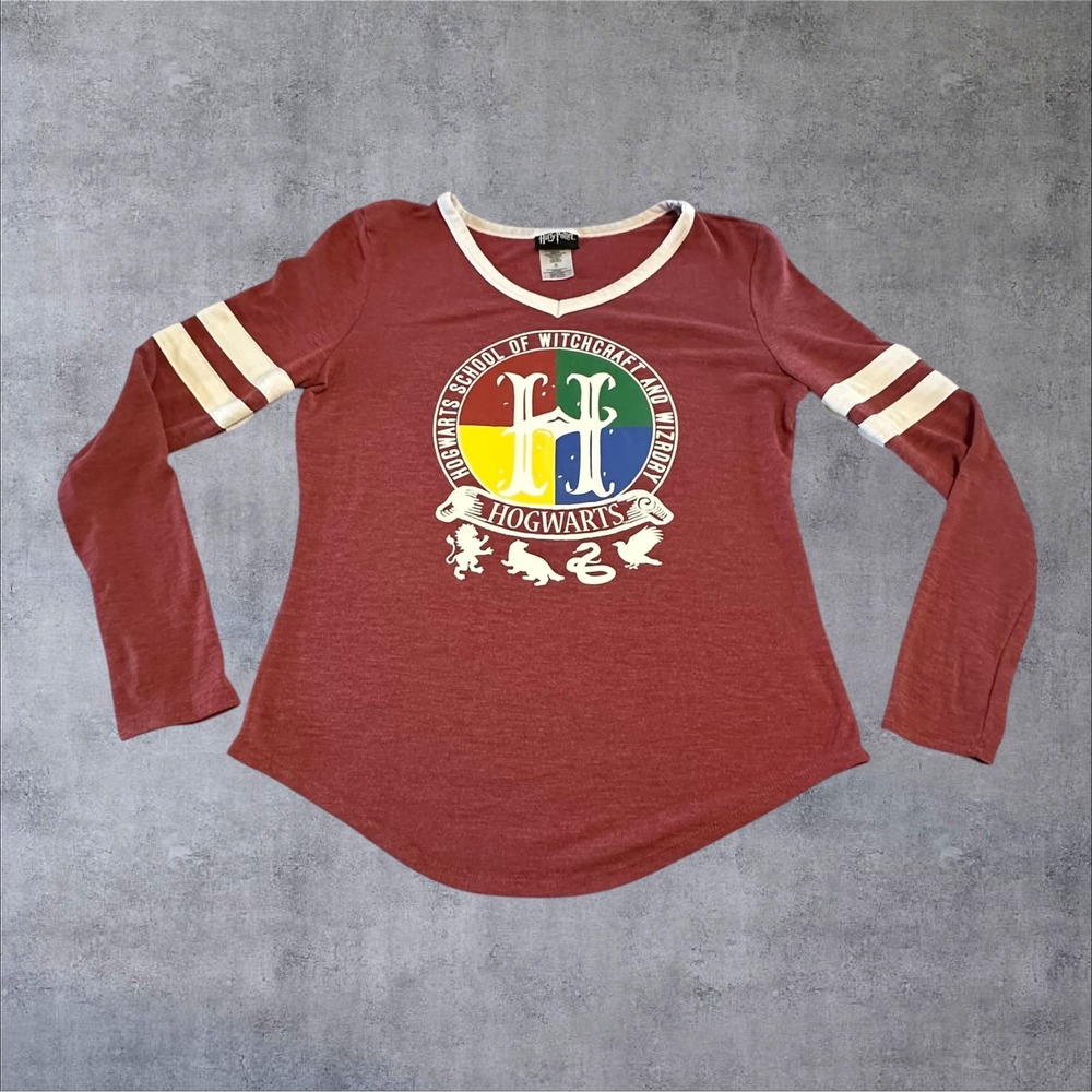 Harry Potter Tee Juniors Medium Burgundy Hogwarts Crest Long Sleeve